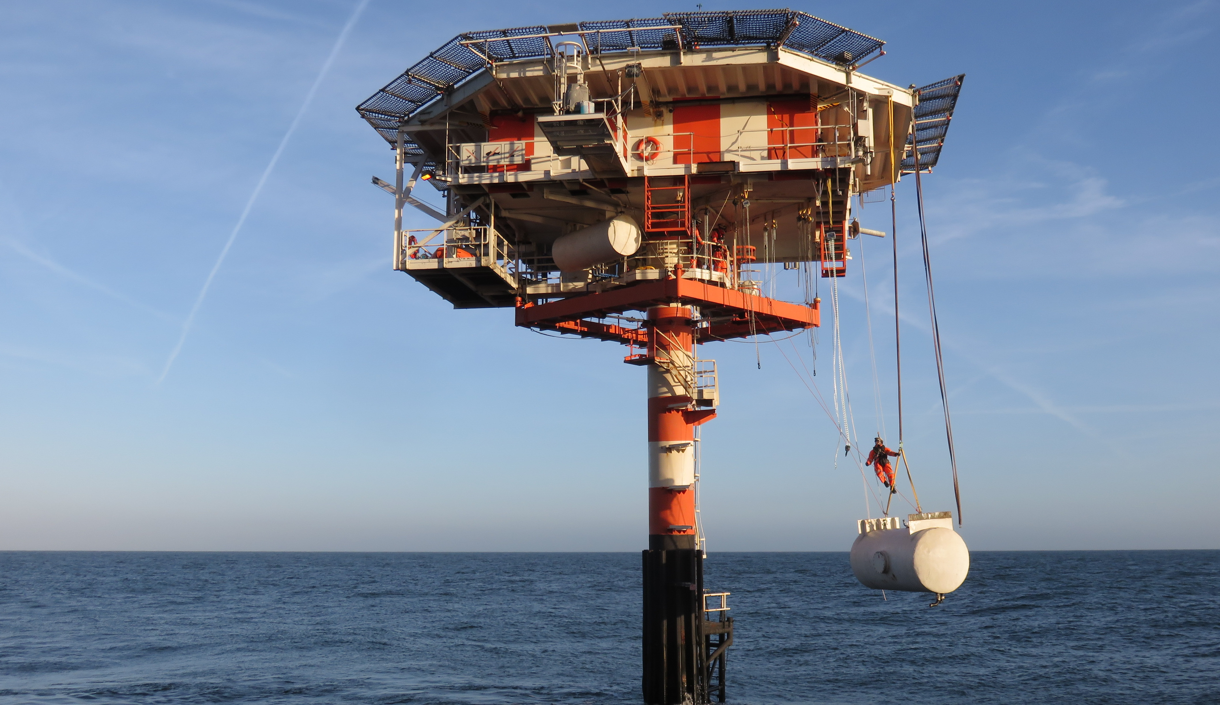 Offshore replacement diesel tank