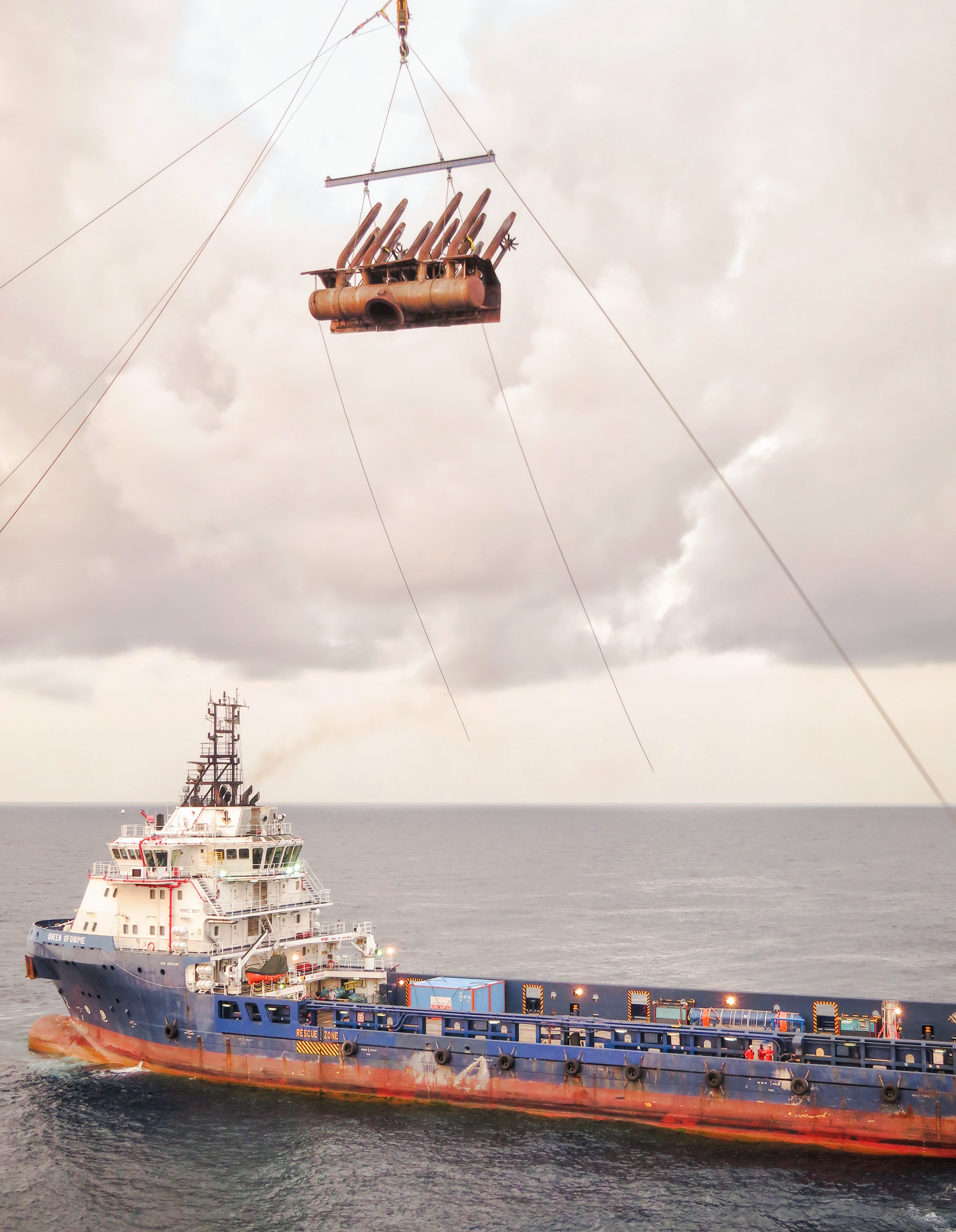 Flare tip replacement offshore