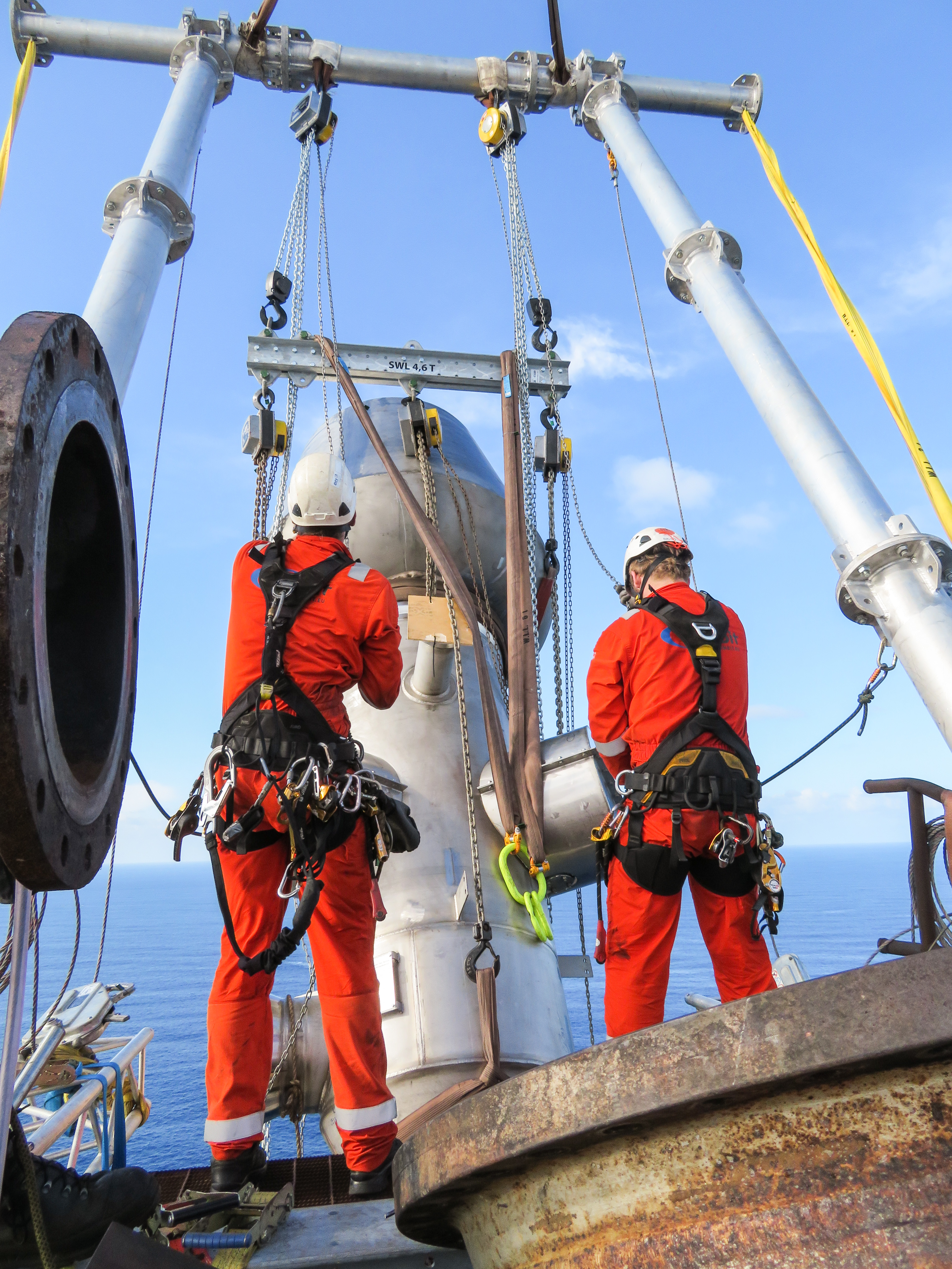 Offshore flare tip replacement Malampaya